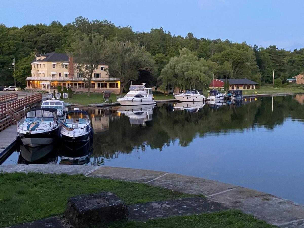 Hotel Kenney Rideau Crosby Buitenkant foto